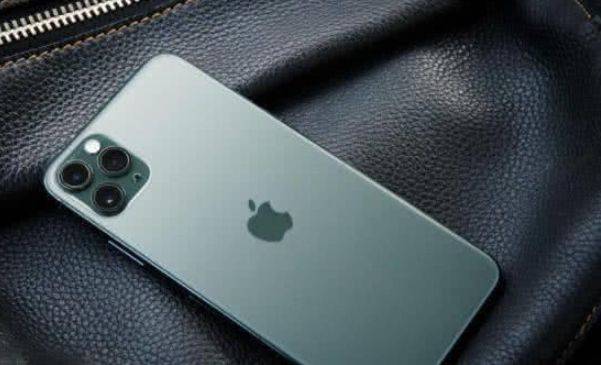 苹果x台湾版怎么看:消息称传鸿海独家拿下iPhone 15 Pro系列代工订单-第1张图片-太平洋在线下载